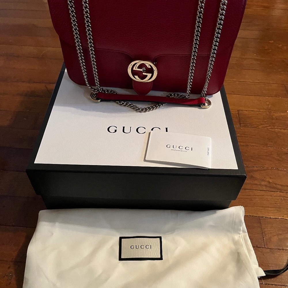 Gucci pebble calf interlocking G  chain shoulder bag